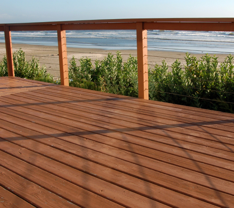 outside decking with rigging features